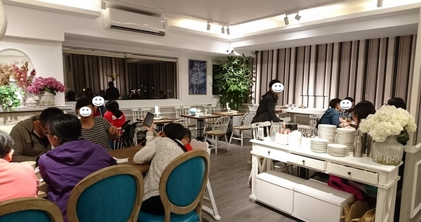 Chuju waffle 雛菊鬆餅:高雄~ Chuju waffle 雛菊鬆餅~超萌熱氣球棉花糖鬆餅塔~少女心大爆發~尖叫聲!!創意甜點主題餐廳~ Chuju waffle 雛菊鬆餅:高雄~ Chuju waffle 雛菊鬆餅~超萌熱氣球棉花糖鬆餅塔~少女心大爆發~尖叫聲!!創意甜點主題餐廳~