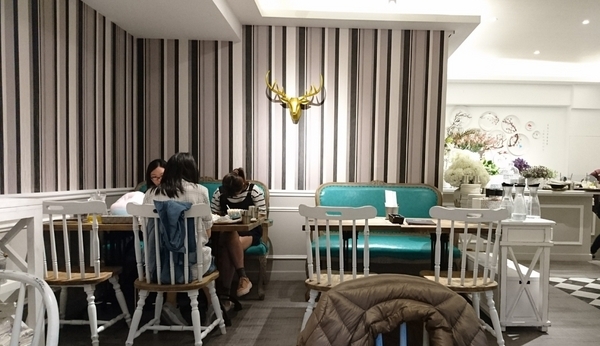 Chuju waffle 雛菊鬆餅:高雄~ Chuju waffle 雛菊鬆餅~超萌熱氣球棉花糖鬆餅塔~少女心大爆發~尖叫聲!!創意甜點主題餐廳~ Chuju waffle 雛菊鬆餅:高雄~ Chuju waffle 雛菊鬆餅~超萌熱氣球棉花糖鬆餅塔~少女心大爆發~尖叫聲!!創意甜點主題餐廳~