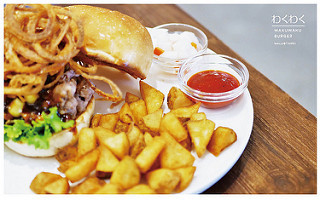 WAKUWAKUBURGER-29