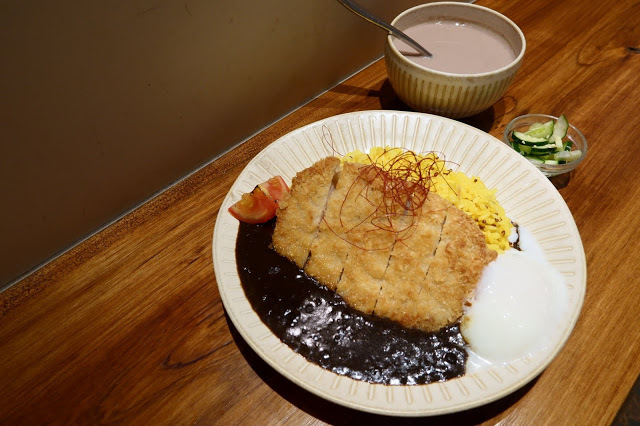 Waku Waku Burger わくわく -日和洋食早午餐、日式漢堡,都是質樸的美味。