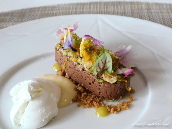 Restaurant Revivre：台中南屯美食│Revivre 法式餐廳〃低調奢華的法式料理，創意、美味兼具，驚艷你的味蕾饗宴～