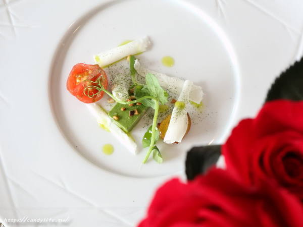 Restaurant Revivre：台中南屯美食│Revivre 法式餐廳〃低調奢華的法式料理，創意、美味兼具，驚艷你的味蕾饗宴～