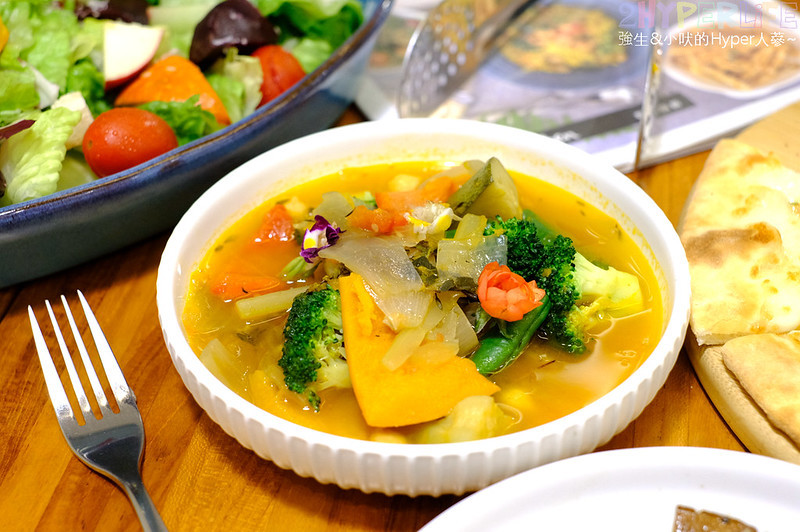 台中好吃,台中好市多附近餐廳,台中披薩,台中美食,台中義大利麵,台中義式,台中蔬食,台中蔬食餐廳,布佬廚房,布佬廚房台中 @強生與小吠的Hyper人蔘~