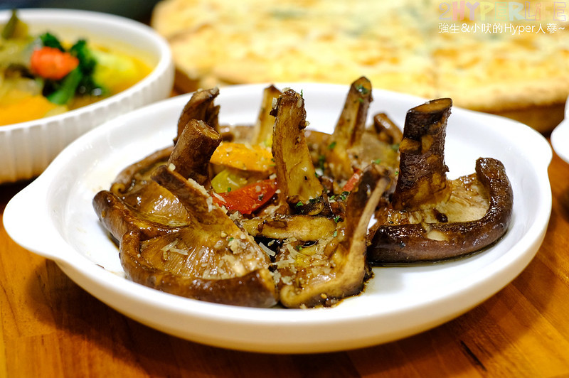 台中好吃,台中好市多附近餐廳,台中披薩,台中美食,台中義大利麵,台中義式,台中蔬食,台中蔬食餐廳,布佬廚房,布佬廚房台中 @強生與小吠的Hyper人蔘~