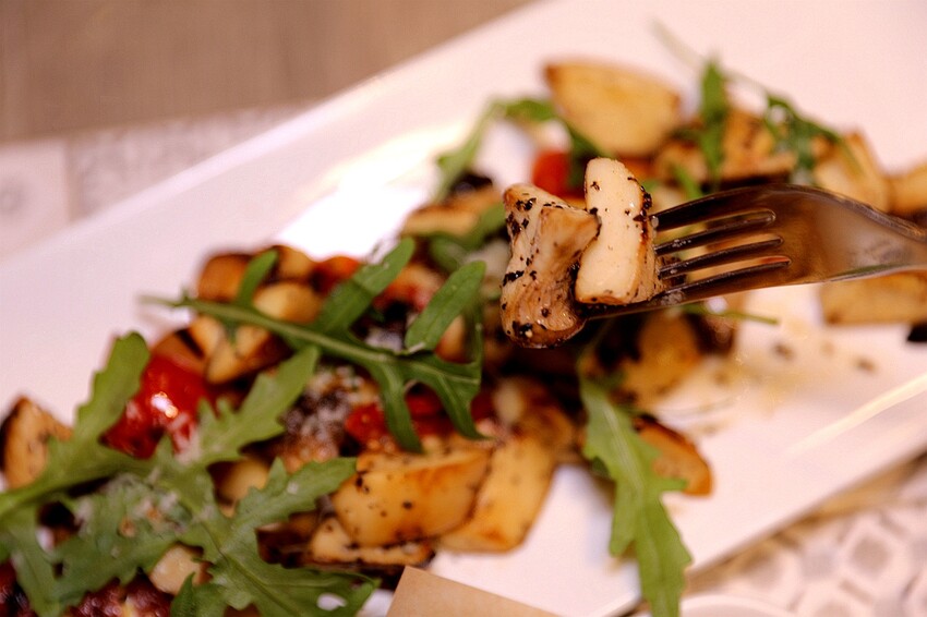 蔬食超美味 肉食主義也說好吃！披薩、義大利麵、燉飯通通有｜布佬廚房(台中南屯必吃蔬食餐廳)