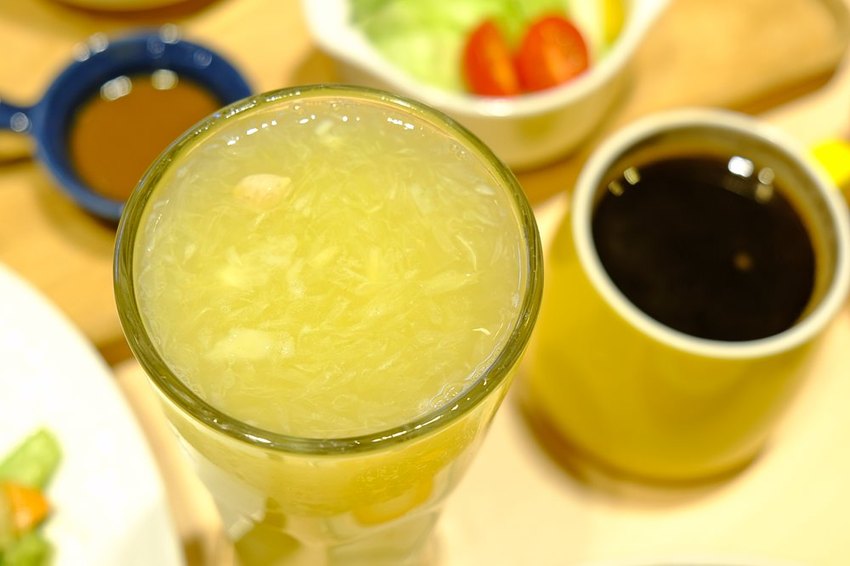 台中全新開幕宇宙親子餐廳-咱們小時ㄏㄡˋ，室內外遊樂設施兼具～還有魔術表演超吸睛！