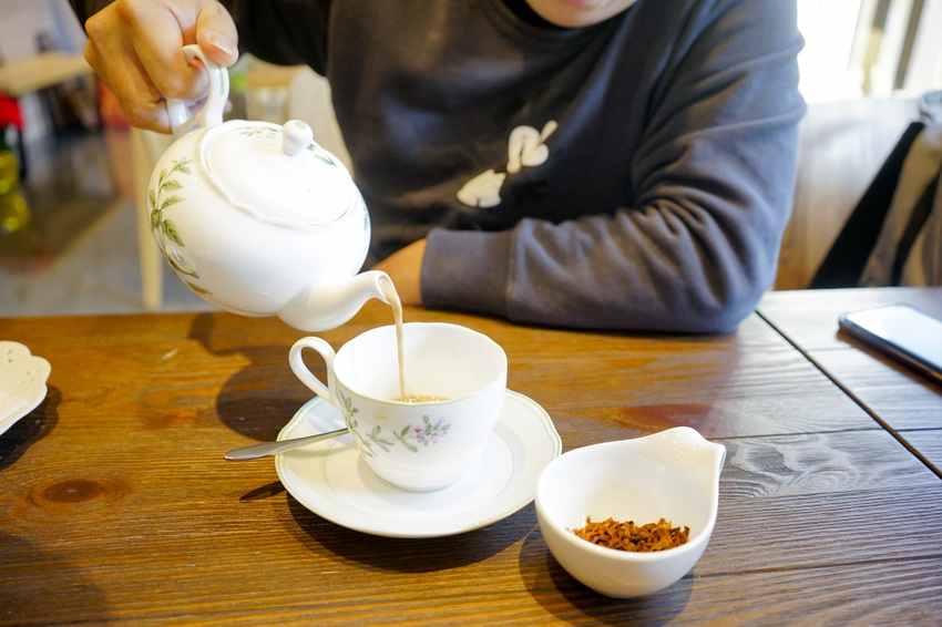 桃園｜Teaway鍋煮奶茶專賣店 環境超優，質感系下午茶、甜點推薦！ - 奇奇一起玩樂趣