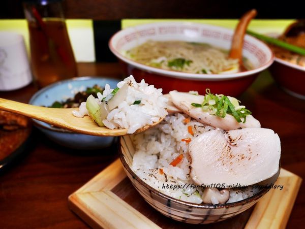 【萬華美食】濟善老麵 #龍山寺 #老雞湯麵 #老雞拌麵  #艋舺必吃 #拉麵 #萬華火車站 #排隊美食 (24).JPG