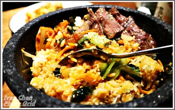 四米大石鍋拌飯專賣:《中山韓式料理》隱藏在巷弄中的美食/熱騰騰經典美味石鍋拌飯/星期五下班後的快意小酌/附菜單『四米大石鍋拌飯專賣』