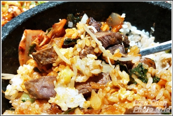 四米大石鍋拌飯專賣:《中山韓式料理》隱藏在巷弄中的美食/熱騰騰經典美味石鍋拌飯/星期五下班後的快意小酌/附菜單『四米大石鍋拌飯專賣』