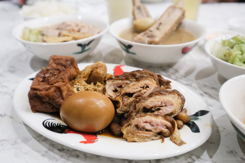 韓式專賣店 | 四米大石鍋拌飯， 台北捷運中山站美食，還有奶油啤酒超順口