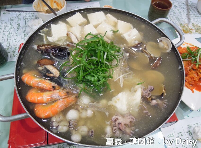 韓式專賣店 | 四米大石鍋拌飯， 台北捷運中山站美食，還有奶油啤酒超順口