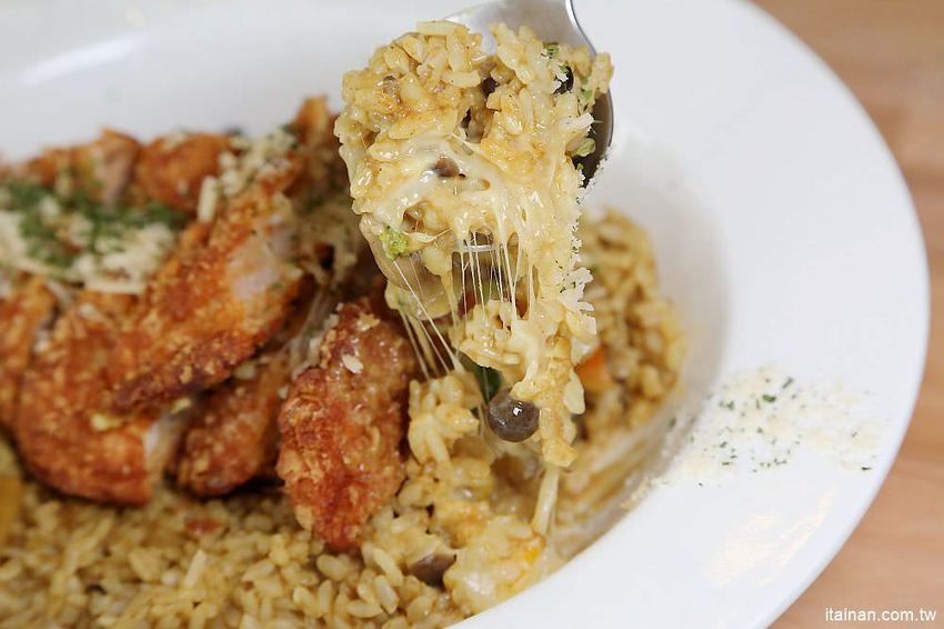 新營親子餐廳|努逗風味館新營店~浪漫地中海風平價餐廳!兒童遊戲室、專屬停車場、親子用餐、好友聚會好去處! - 台南好Food遊