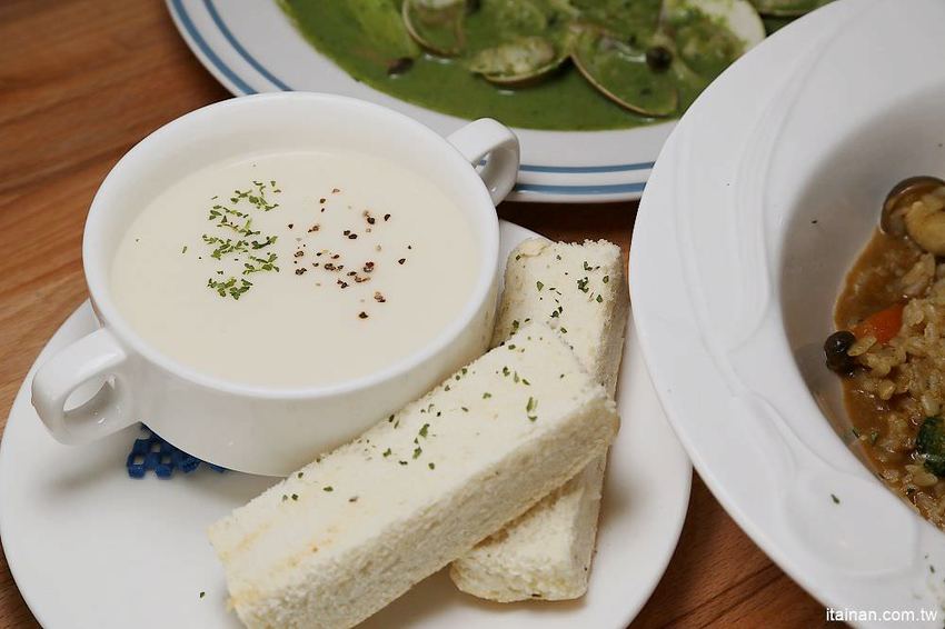 新營親子餐廳|努逗風味館新營店~浪漫地中海風平價餐廳!兒童遊戲室、專屬停車場、親子用餐、好友聚會好去處! - 台南好Food遊