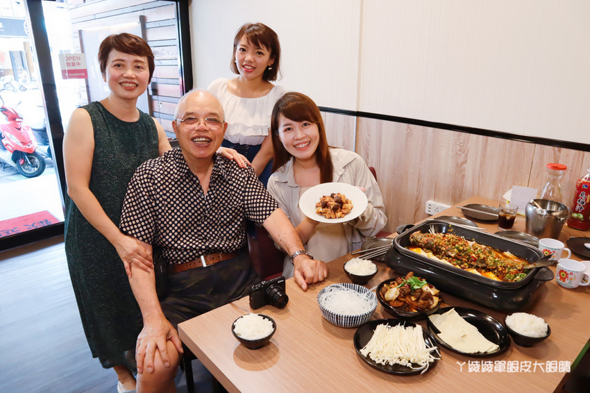 新竹巨城附近美食推薦!紙包魚天府之國,一個人也可以吃香辣帶勁的四川料理