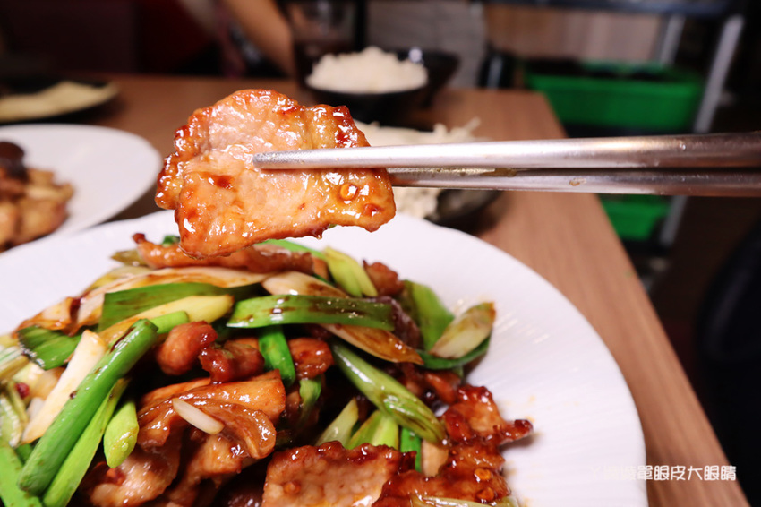 新竹巨城附近美食推薦!紙包魚天府之國,一個人也可以吃香辣帶勁的四川料理