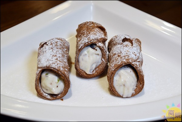 Pizzeria L'angolo角度義棧:台中南屯義式料理。角度義棧。黎明新村新亮點 餐點道地連義大利人都說讚 平日午餐還有披薩吃到飽