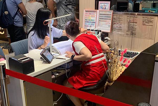 [ 桃園火鍋 ] 海底撈桃園台茂店 /桃園火鍋推薦/台茂購物中心美食火鍋