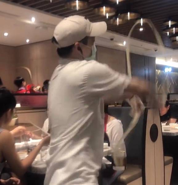 [ 桃園火鍋 ] 海底撈桃園台茂店 /桃園火鍋推薦/台茂購物中心美食火鍋