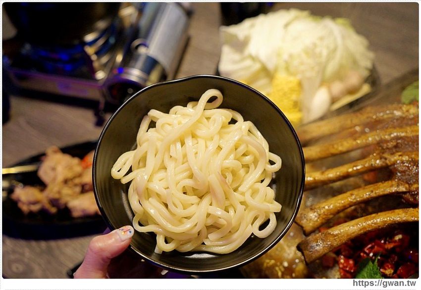水貨炭火烤魚大里 台中烤魚火鍋