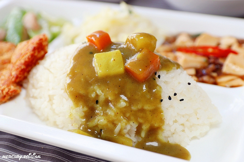 日式咖哩豬排飯