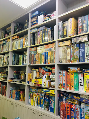 [台中桌遊] UGG烏嘎嘎桌遊｜策略類桌遊遊戲、密室逃脫遊戲（策略桌遊玩家都推薦的台中平價桌遊店，八百多種桌遊超齊全，桌遊冠軍店長等你來挑戰！）