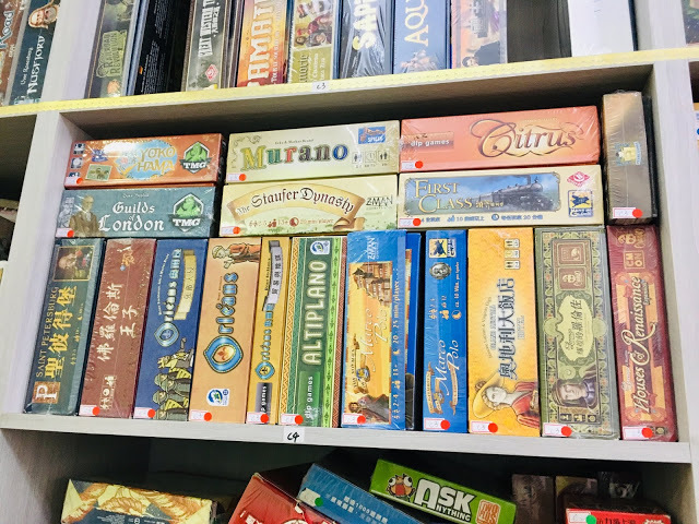 [台中桌遊] UGG烏嘎嘎桌遊｜策略類桌遊遊戲、密室逃脫遊戲（策略桌遊玩家都推薦的台中平價桌遊店，八百多種桌遊超齊全，桌遊冠軍店長等你來挑戰！）