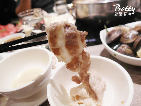 20190129粵式豬肚雞煲鍋 (51).jpg