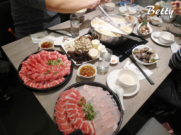 20190129粵式豬肚雞煲鍋 (45).jpg