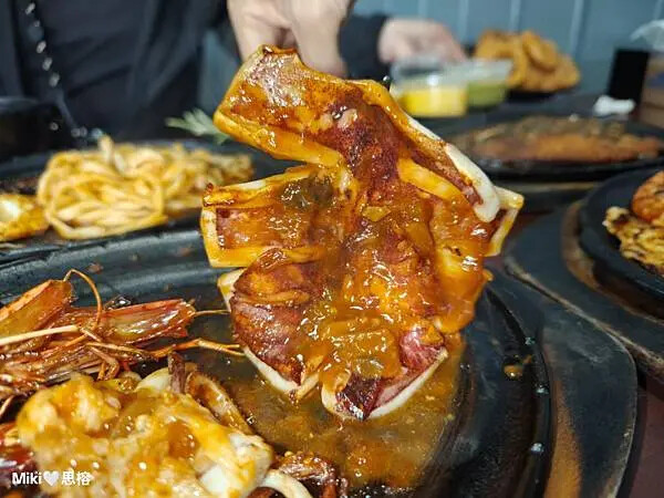 【高雄】楠梓美食 牛鼎鑫 被牛排耽誤的炸雞店！排餐260元起