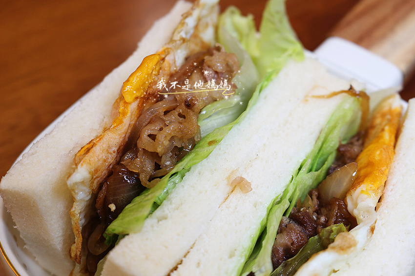 犀牛犀牛肉蛋吐司,南京復興美食,南京復興,南京復興早午餐,芋泥金沙,芋泥吐司推薦,鹹蛋黃吐司推薦,芋泥鹹蛋吐司,遼寧夜市早午餐,人氣早午餐,人氣下午茶