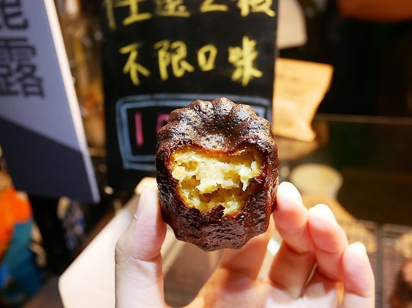 Delle bakery 德麗烘焙坊 逢甲:Delle bakery 德麗烘焙坊 逢甲-誰說夜市只能買小吃 經典法式甜點這邊也吃得到 酥脆外殼搭配濕潤口感 所有口味都給我包起來