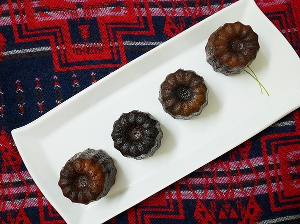 Delle bakery 德麗烘焙坊 逢甲:Delle bakery 德麗烘焙坊 逢甲-誰說夜市只能買小吃 經典法式甜點這邊也吃得到 酥脆外殼搭配濕潤口感 所有口味都給我包起來