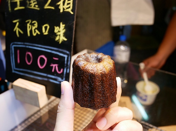 Delle bakery 德麗烘焙坊 逢甲:Delle bakery 德麗烘焙坊 逢甲-誰說夜市只能買小吃 經典法式甜點這邊也吃得到 酥脆外殼搭配濕潤口感 所有口味都給我包起來