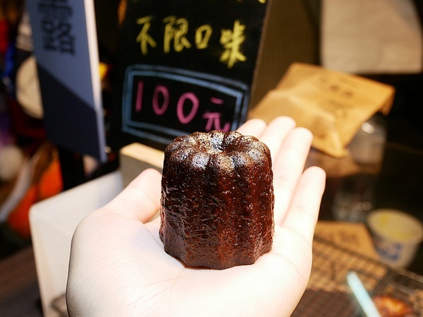 Delle bakery 德麗烘焙坊 逢甲:Delle bakery 德麗烘焙坊 逢甲-誰說夜市只能買小吃 經典法式甜點這邊也吃得到 酥脆外殼搭配濕潤口感 所有口味都給我包起來