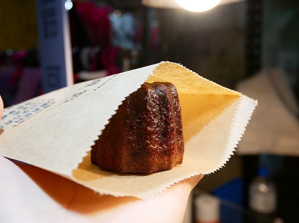 Delle bakery 德麗烘焙坊 逢甲:Delle bakery 德麗烘焙坊 逢甲-誰說夜市只能買小吃 經典法式甜點這邊也吃得到 酥脆外殼搭配濕潤口感 所有口味都給我包起來