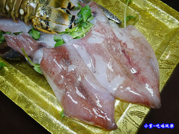 透抽-八方悅鍋物新莊四維店 (2).jpg