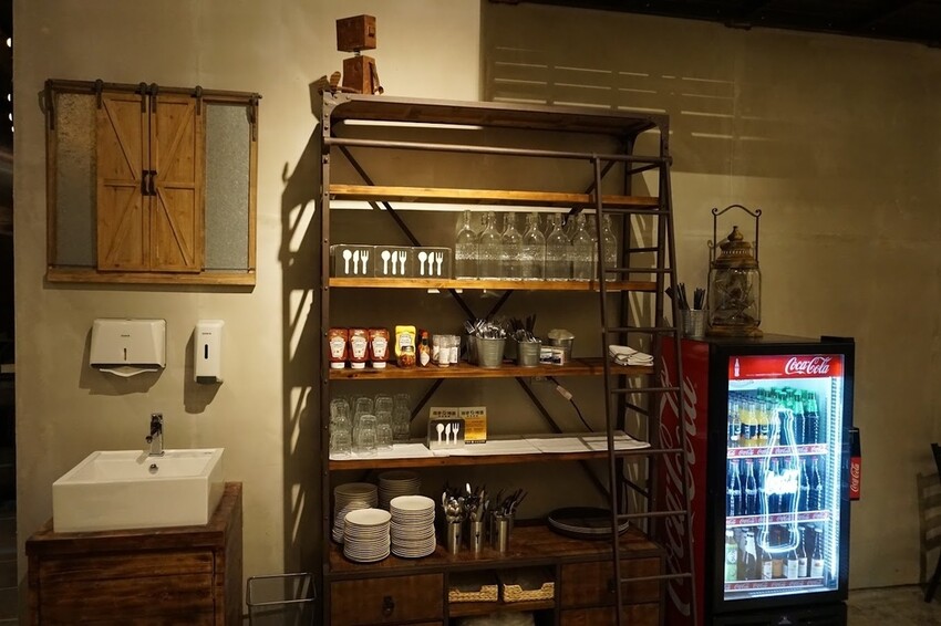 [台北美式]內湖區西湖站「Marcus老倉庫內湖店」超浮誇超