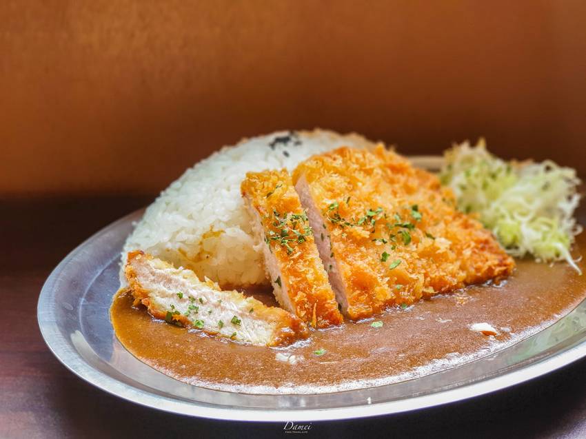 台北士林｜日向洋食-走進士林西服街，來份紳士咖哩