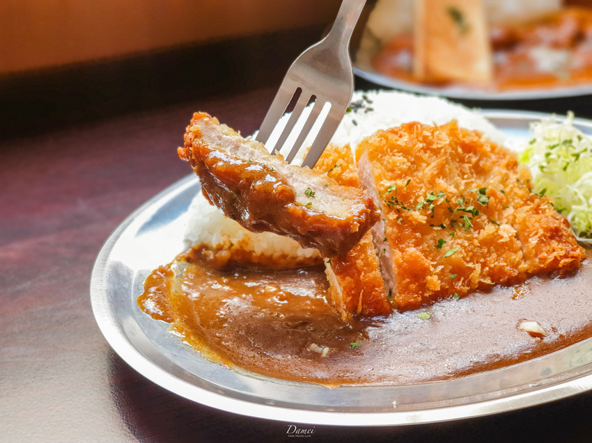 台北士林｜日向洋食-走進士林西服街，來份紳士咖哩