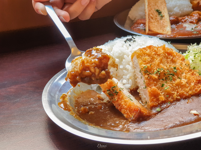 台北士林｜日向洋食-走進士林西服街，來份紳士咖哩
