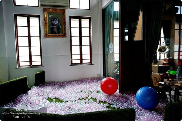 南投稅務出張所菜單 蘿西家族 南投小白宮哈利波特書房 妖怪村 南投景點 親子 火鍋冰品咖啡DSC09715