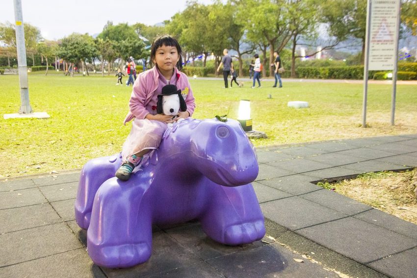 【玩樂.台中】太平景點/921震災紀念公園~台中最長的磨石子溜滑梯在這裡,挑戰速度與刺激感,遛小孩熱門景點