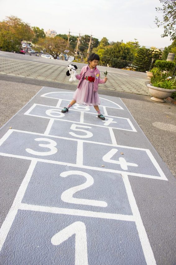 【玩樂.台中】太平景點/921震災紀念公園~台中最長的磨石子溜滑梯在這裡,挑戰速度與刺激感,遛小孩熱門景點