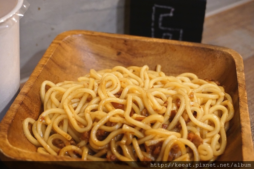 古早味肉燥鐵板麵