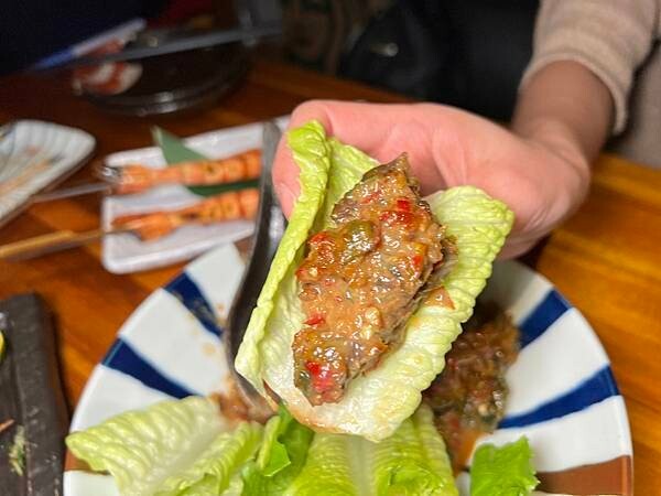 東區必訪居酒屋!小串堂燒鳥料理,地道日式氛圍與清酒絕配。