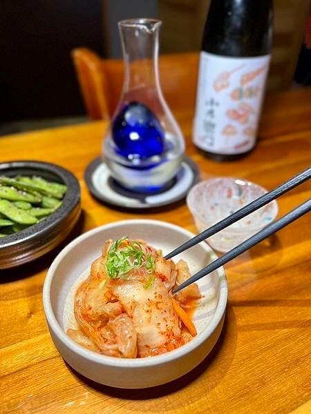 東區必訪居酒屋!小串堂燒鳥料理,地道日式氛圍與清酒絕配。