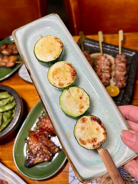 東區必訪居酒屋!小串堂燒鳥料理,地道日式氛圍與清酒絕配。