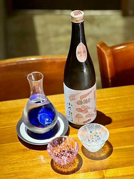 東區必訪居酒屋!小串堂燒鳥料理,地道日式氛圍與清酒絕配。