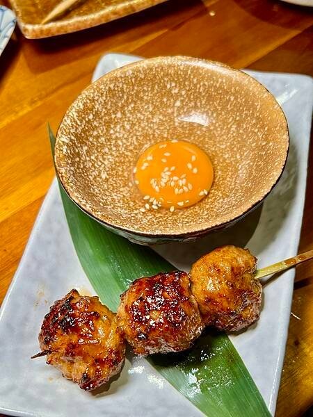 東區必訪居酒屋!小串堂燒鳥料理,地道日式氛圍與清酒絕配。